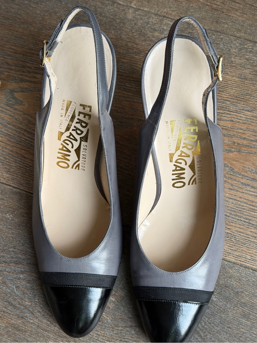 Vintage Ferragamo Slingbacks - Sz 8 EUC Black + Gray New Heel Caps + Sole Grips - Picture 2 of 11